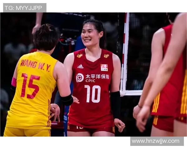 中国女排与意大利激战正酣赛场精彩瞬间回顾与分析